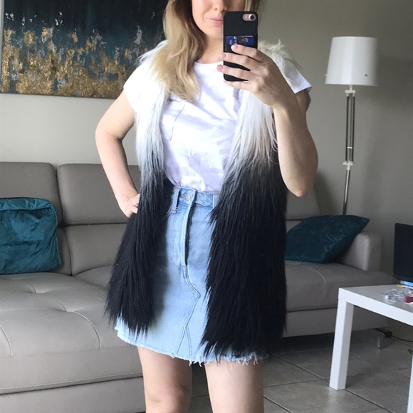 ๐จFlash Sale ๐จ KENSIE Ombrรฉ Faux Fur Vest - Picture 2 of 11